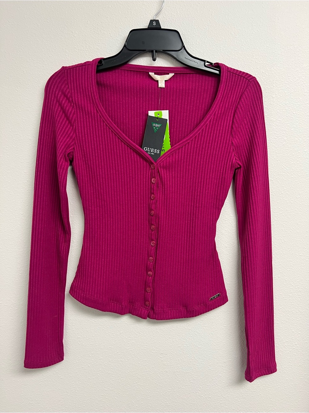 GUESS Long-Sleeve Ribbed Button-Front Top in Fuchsia Pink